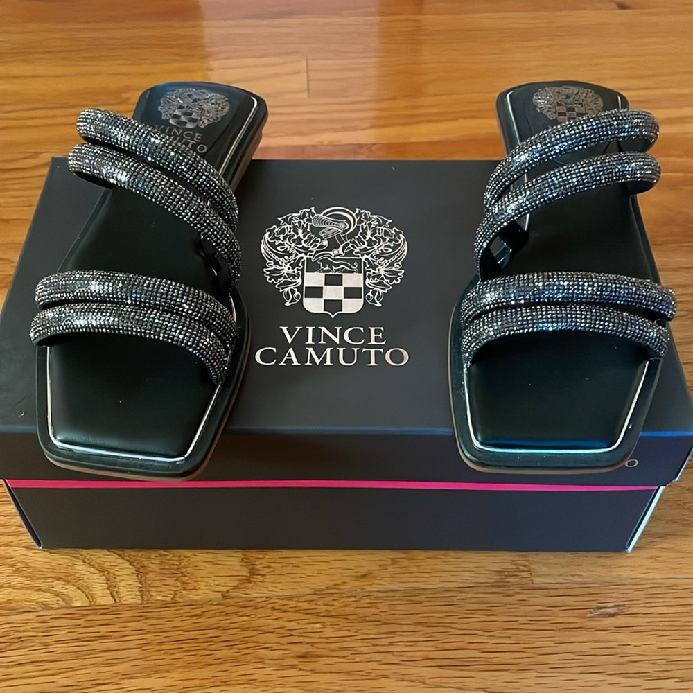 Sandals - Picture 6 of 7